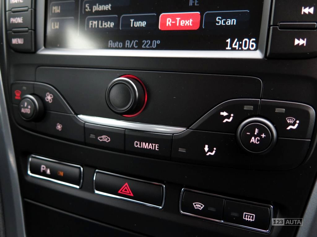 Ford Mondeo, 2010 - pohled č. 21