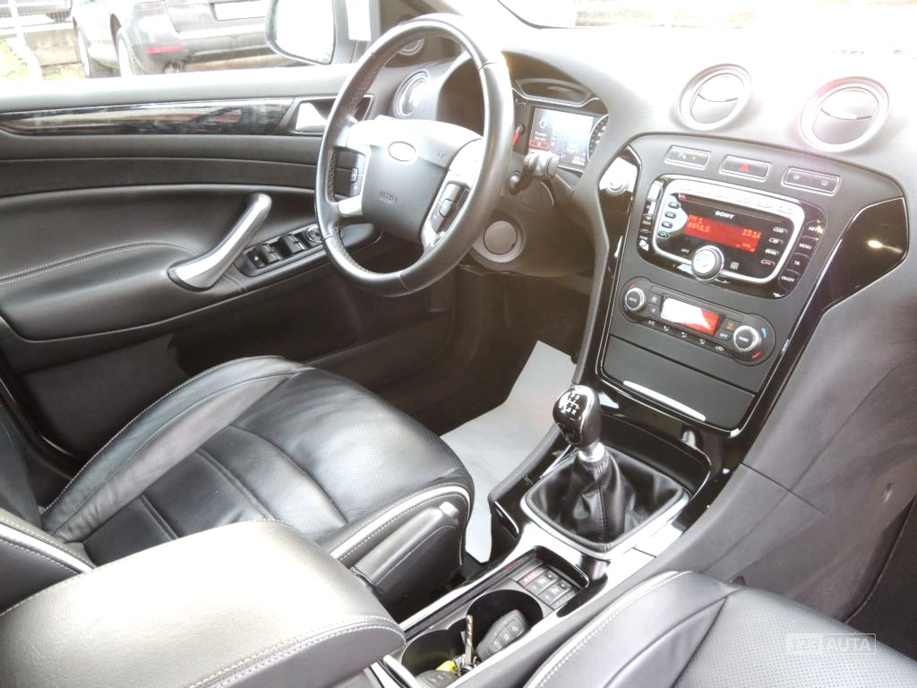 Ford Mondeo, 2011 - pohled č. 17