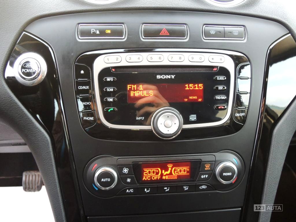 Ford Mondeo, 2011 - pohled č. 8