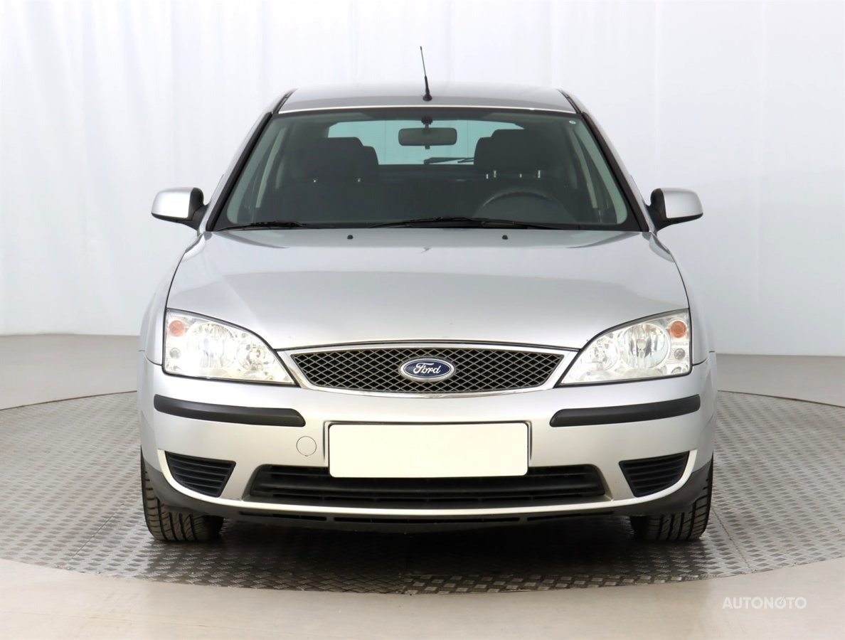 Ford Mondeo, 2004 - pohled č. 2