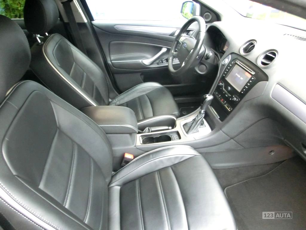 Ford Mondeo, 2012 - pohled č. 13