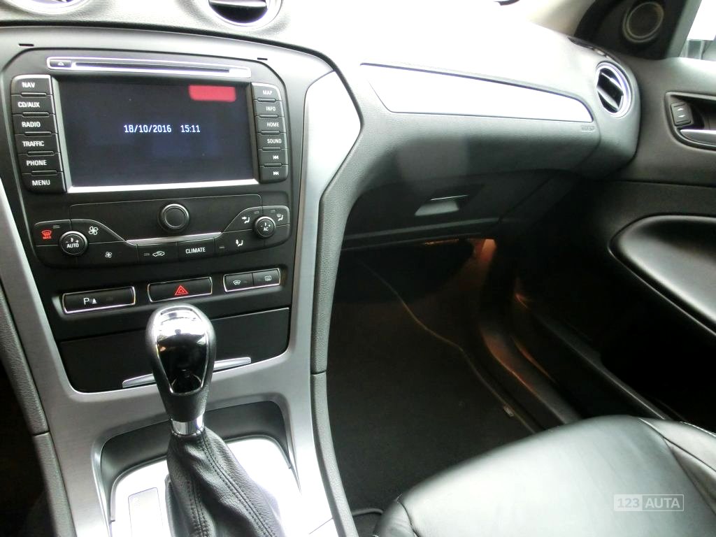 Ford Mondeo, 2012 - pohled č. 15