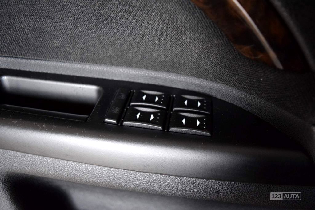 Ford Mondeo, 2004 - pohled č. 13