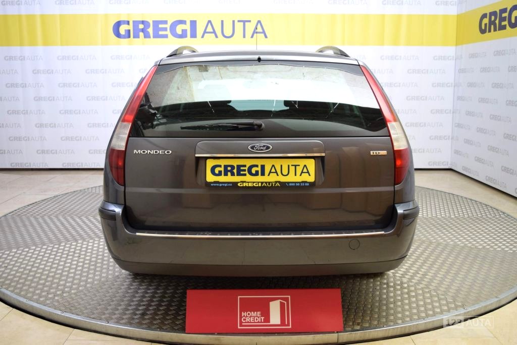 Ford Mondeo, 2004 - pohled č. 4