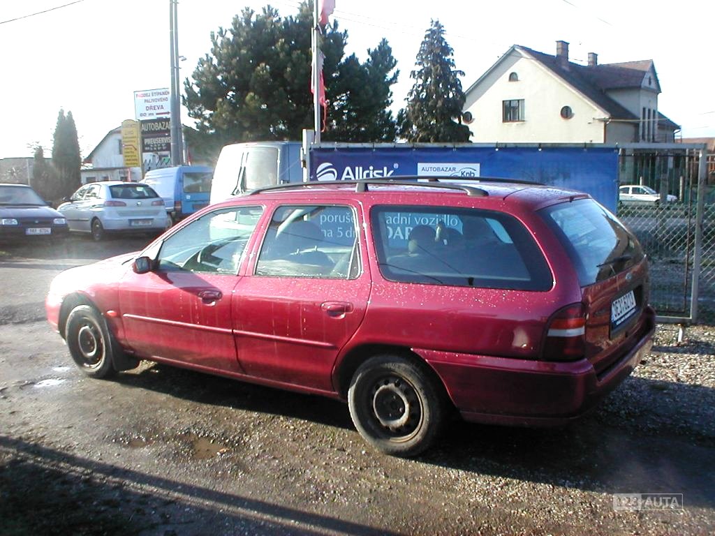 Ford Mondeo, 1997 - pohled č. 3