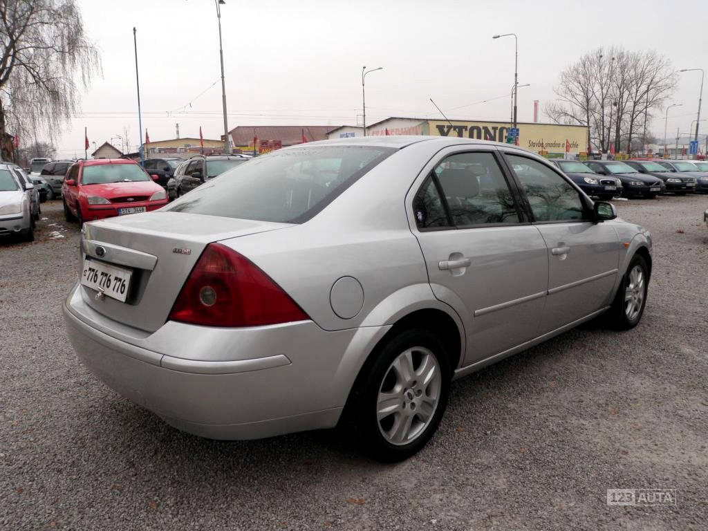 Ford Mondeo, 2002 - pohled č. 3