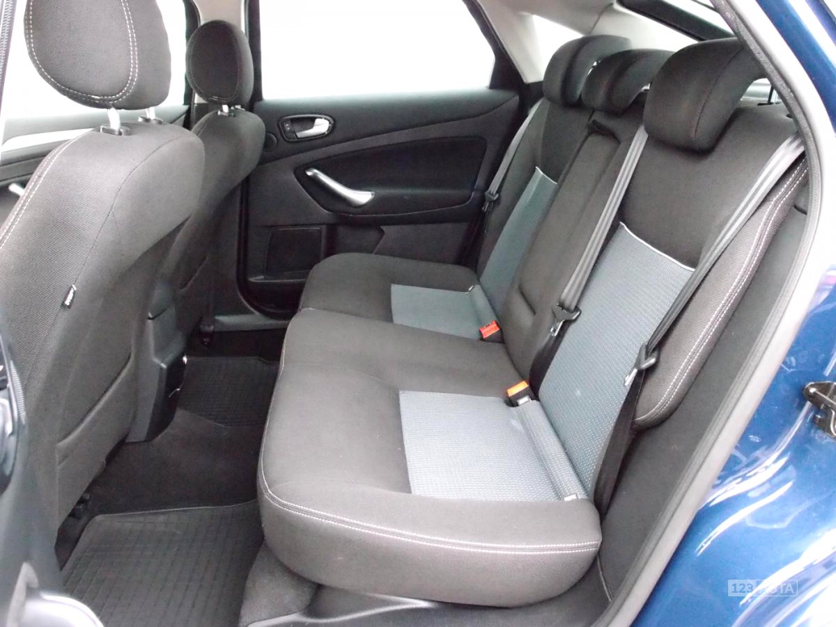 Ford Mondeo, 2010 - pohled č. 10