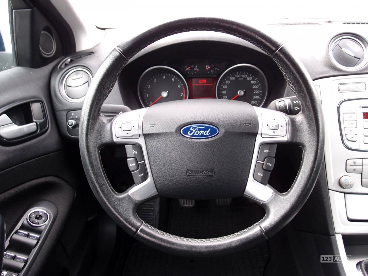 Ford Mondeo, 2010 - pohled č. 13