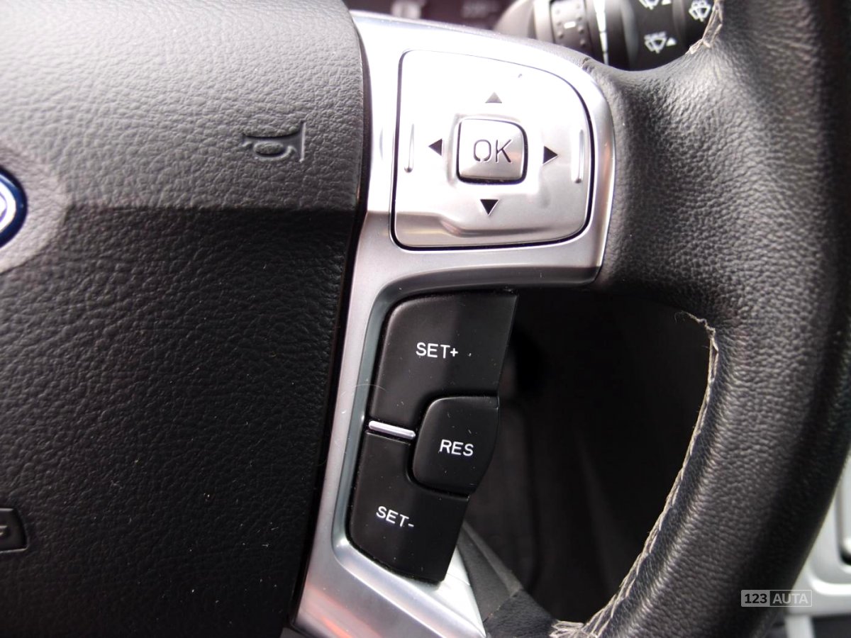 Ford Mondeo, 2010 - pohled č. 17