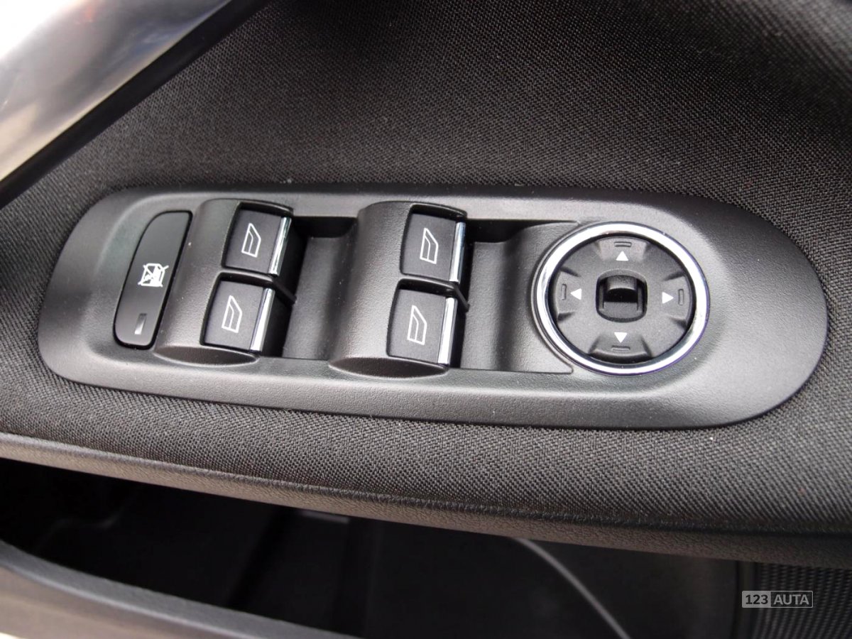 Ford Mondeo, 2010 - pohled č. 18