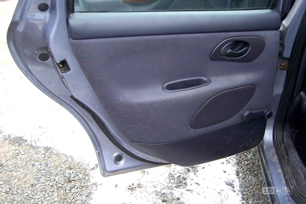 Ford Mondeo, 1998 - pohled č. 15