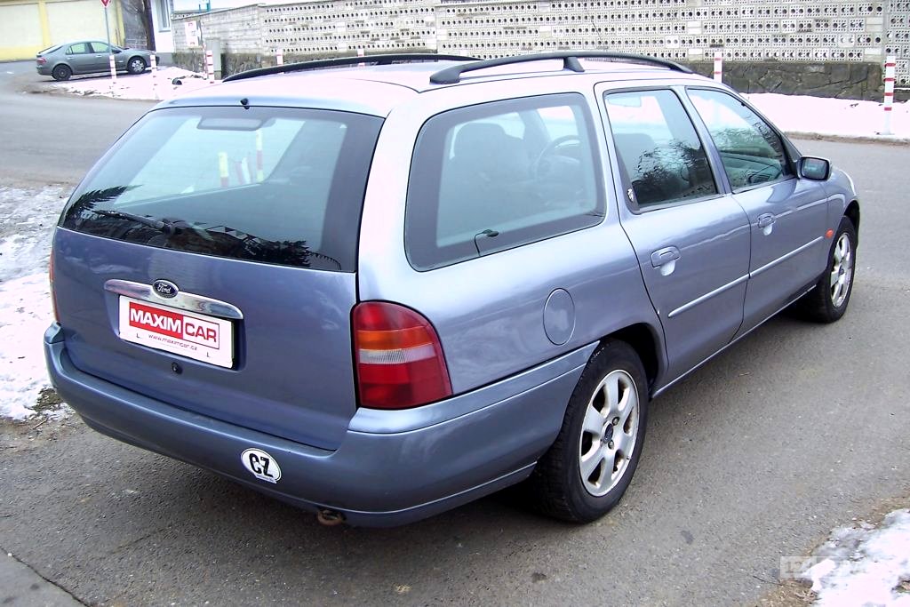 Ford Mondeo, 1998 - pohled č. 5
