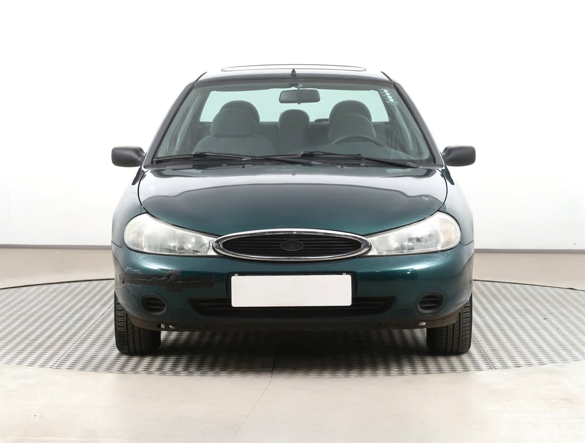 Ford Mondeo, 1997 - pohled č. 2