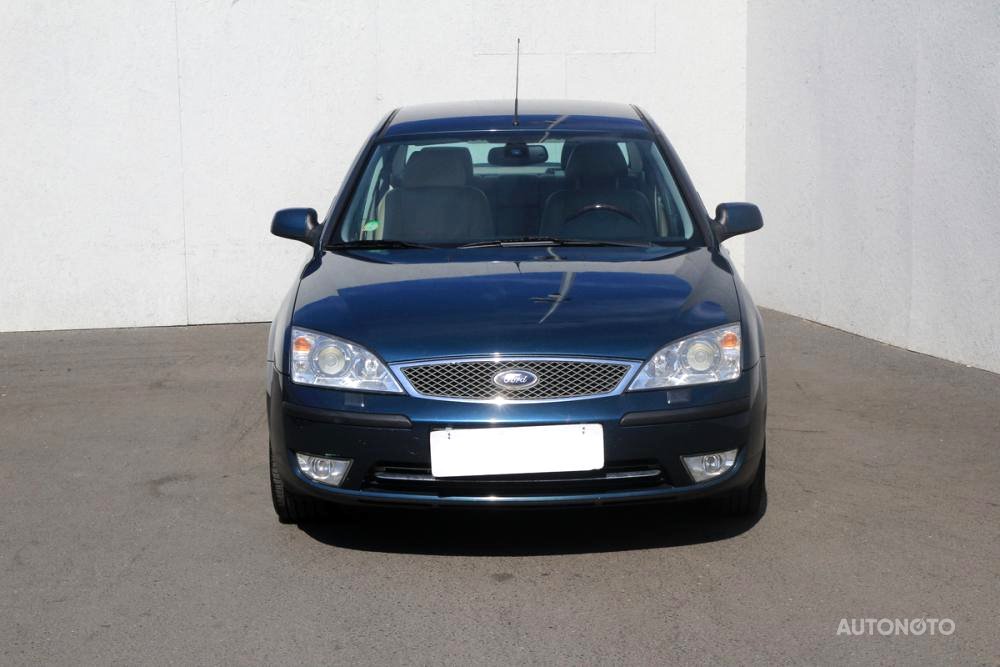 Ford Mondeo, 2004 - pohled č. 2