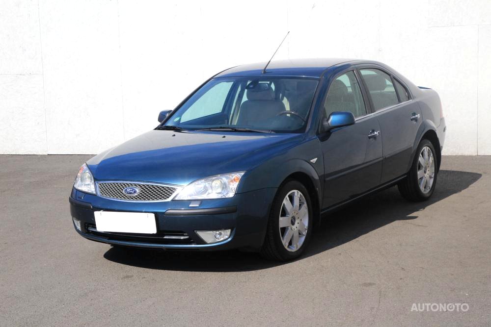 Ford Mondeo, 2004 - pohled č. 3