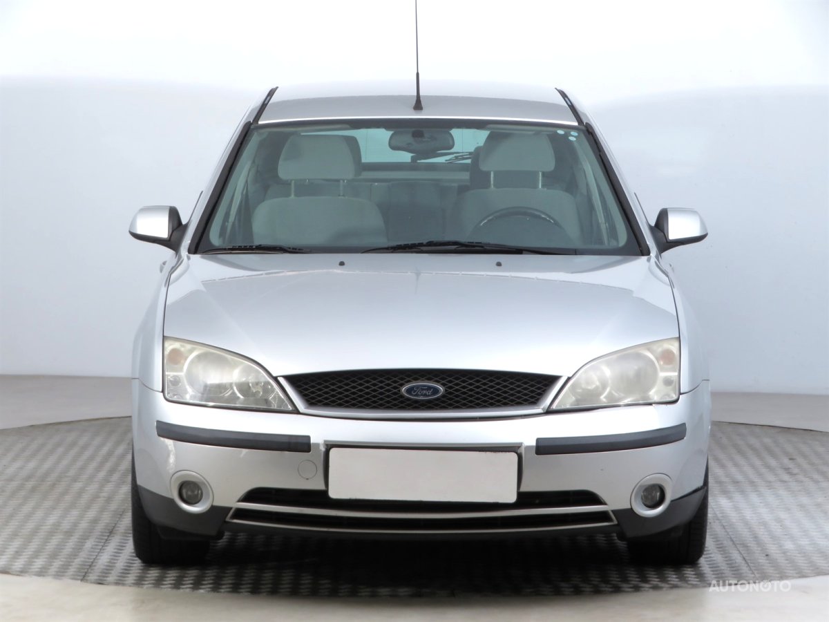 Ford Mondeo, 2002 - pohled č. 2