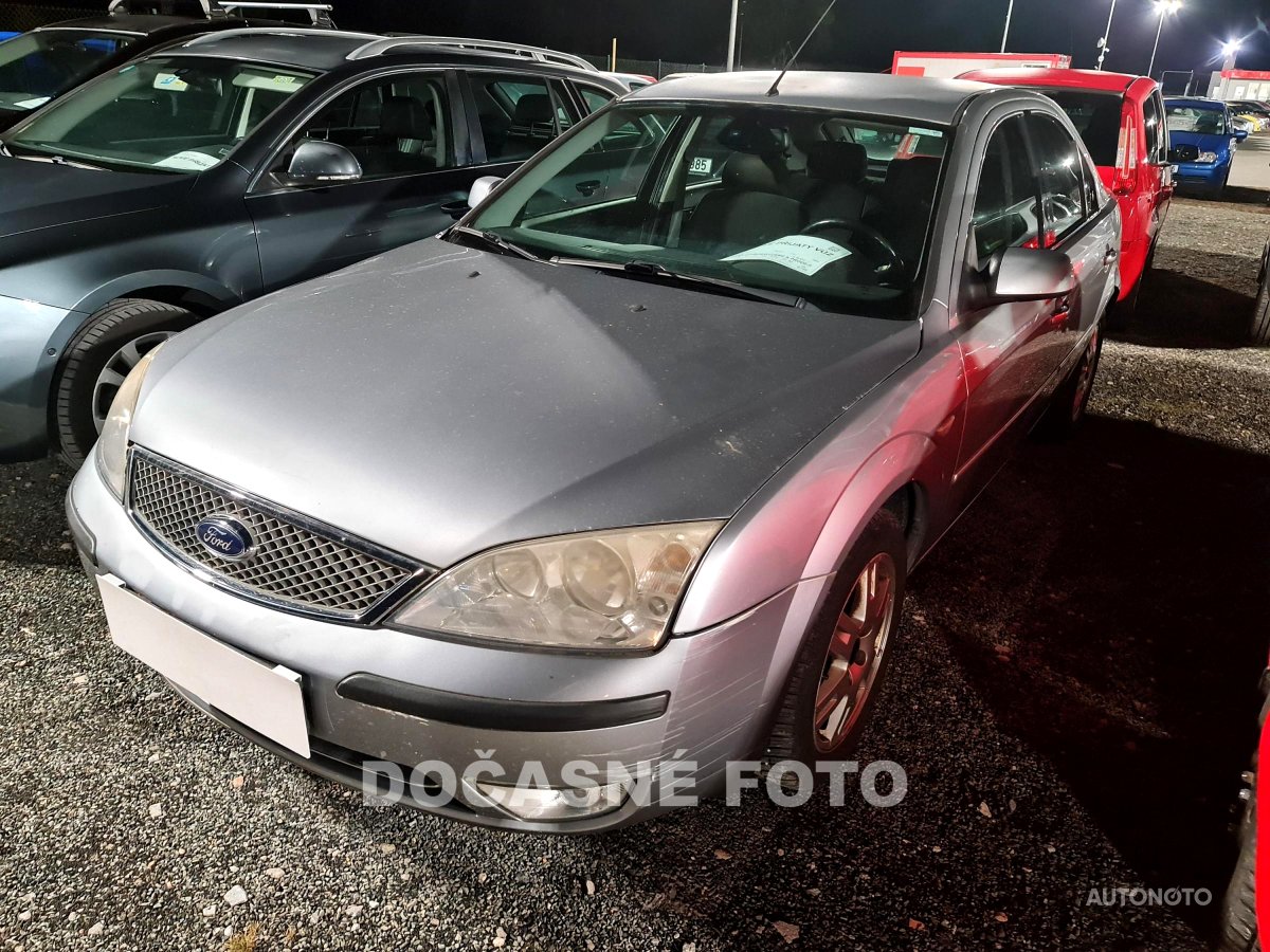 Ford Mondeo, 2004 - pohled č. 3