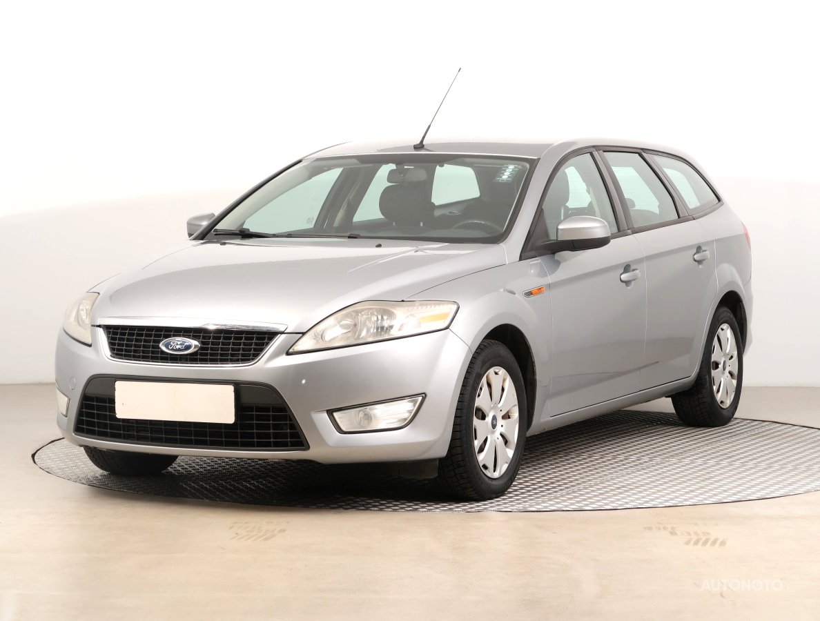 Ford Mondeo, 2010 - pohled č. 3