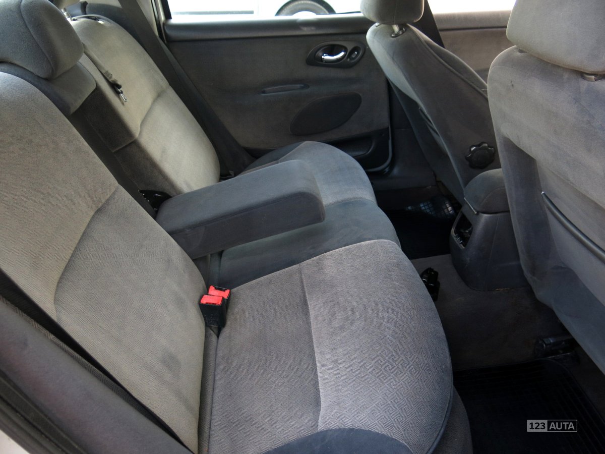 Ford Mondeo, 1998 - pohled č. 15