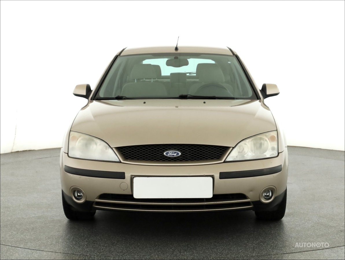 Ford Mondeo, 2001 - pohled č. 2