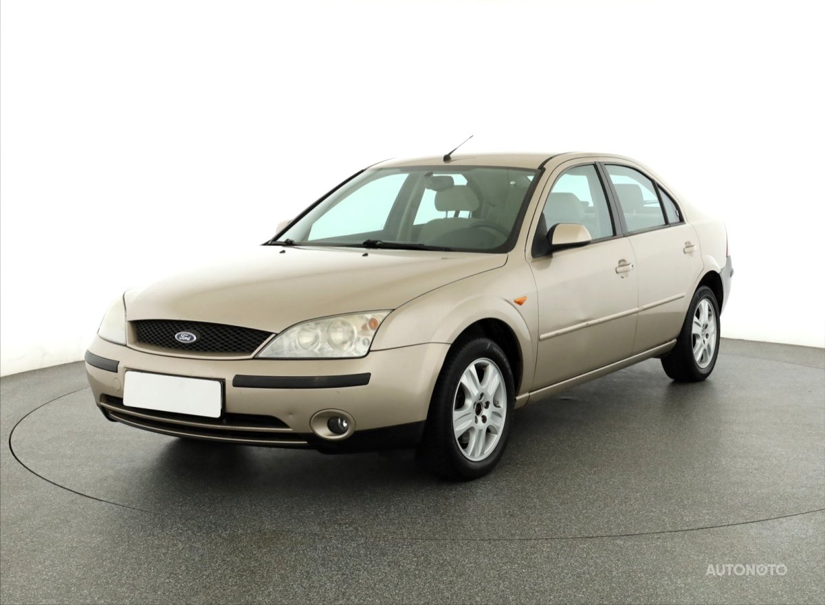 Ford Mondeo, 2001 - pohled č. 3