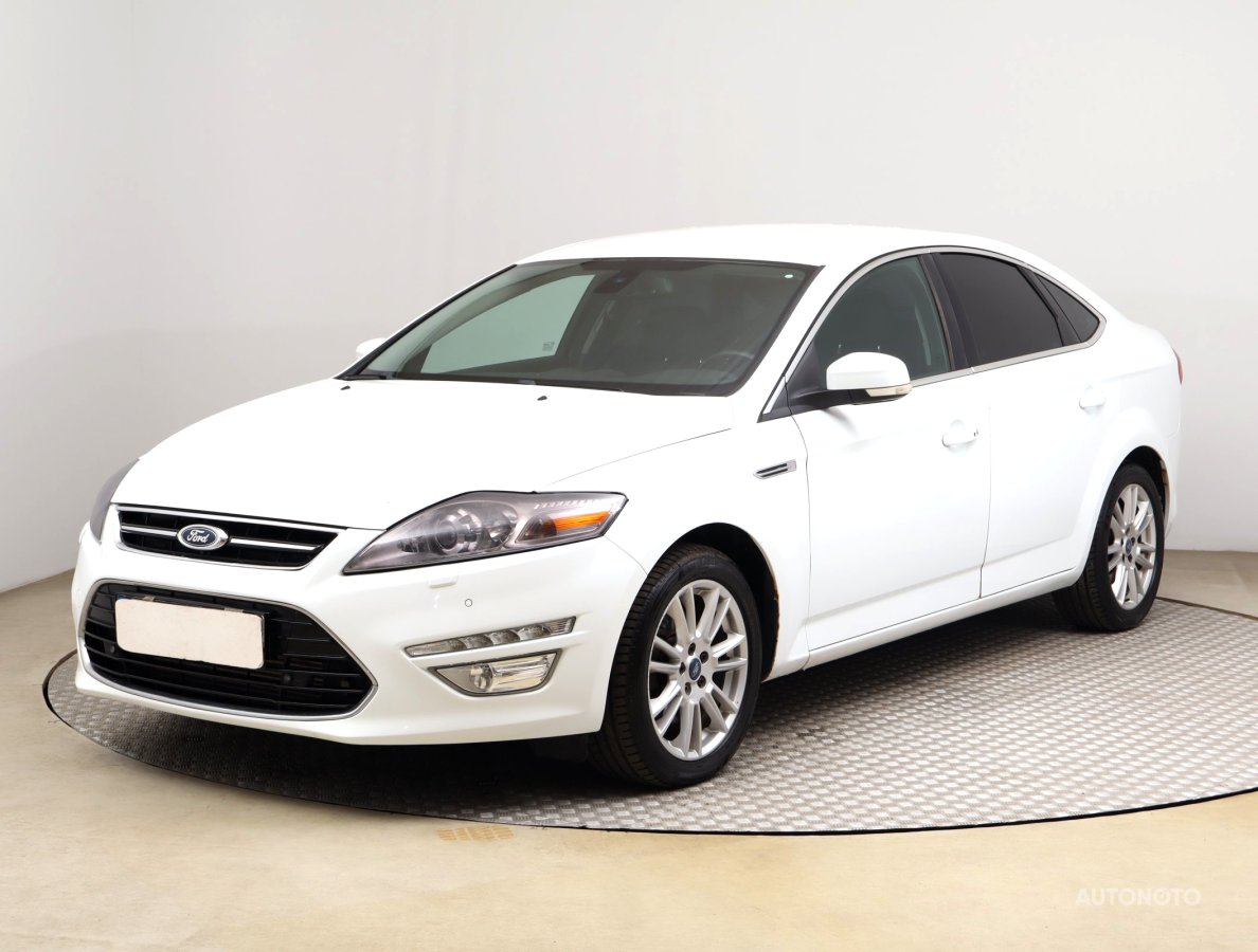 Ford Mondeo, 2011 - pohled č. 3
