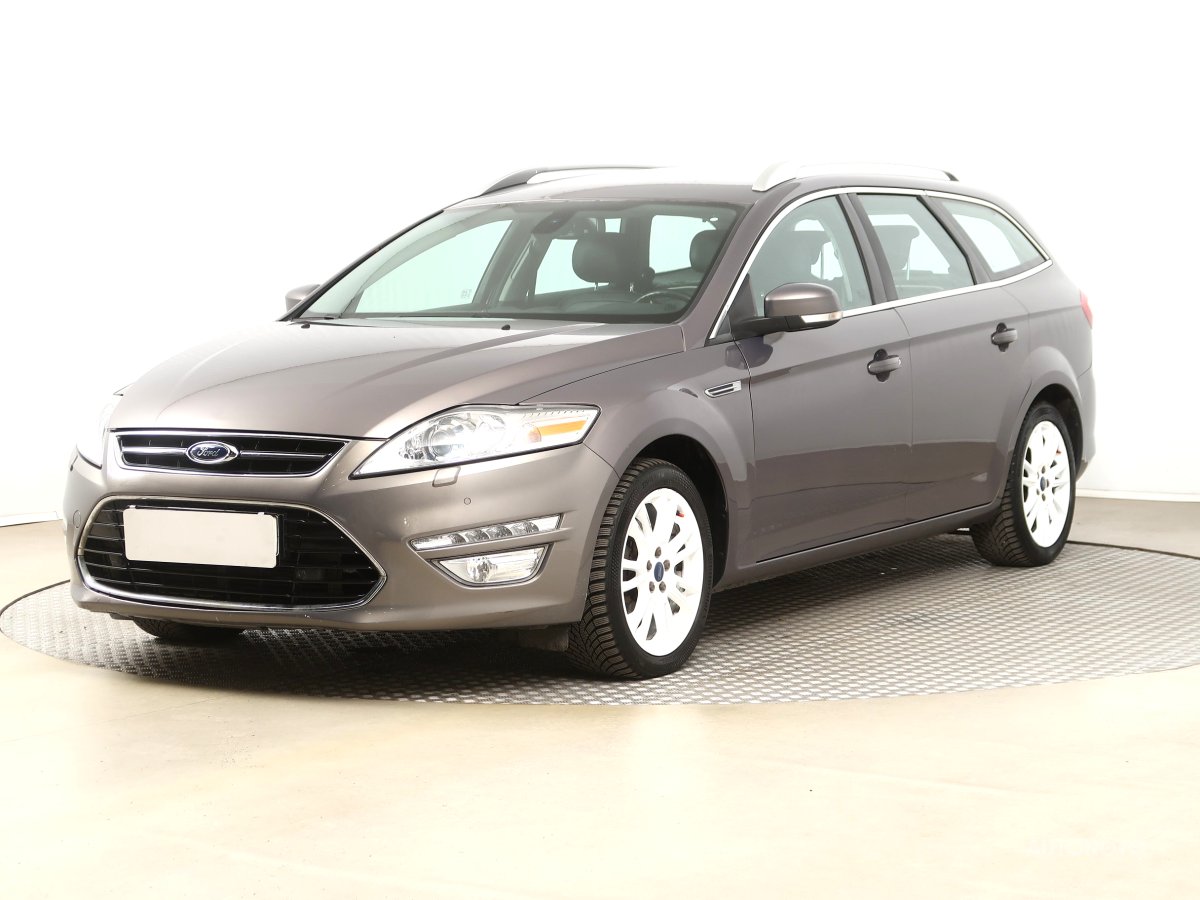 Ford Mondeo, 2011 - pohled č. 3