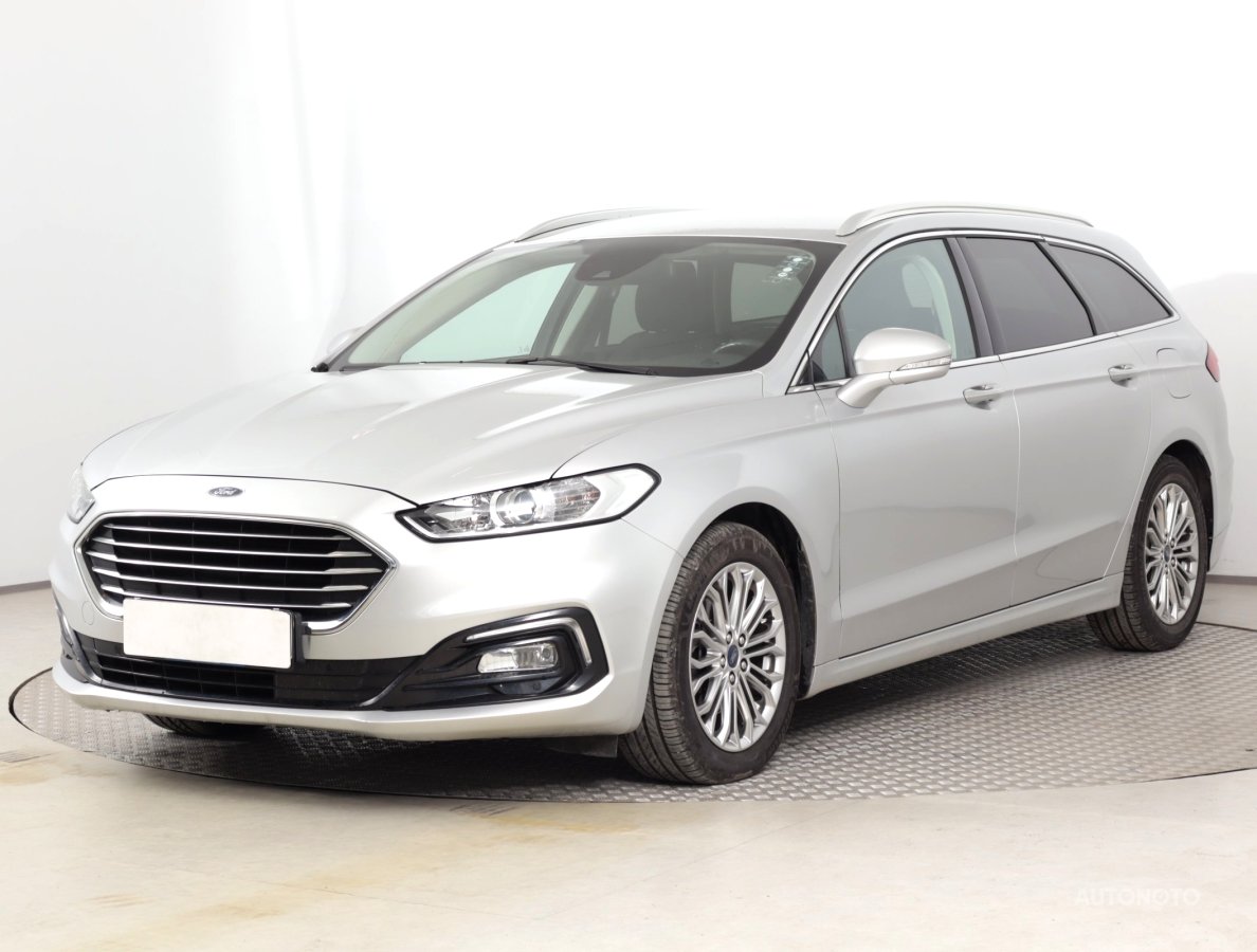 Ford Mondeo, 2020 - pohled č. 3