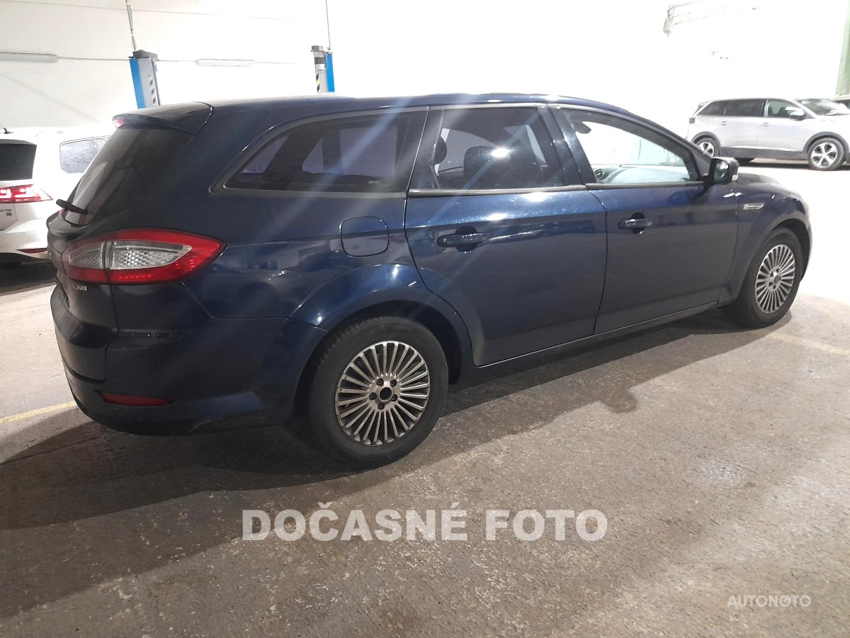 Ford Mondeo, 2011 - pohled č. 3