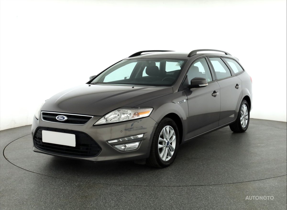 Ford Mondeo, 2011 - pohled č. 3