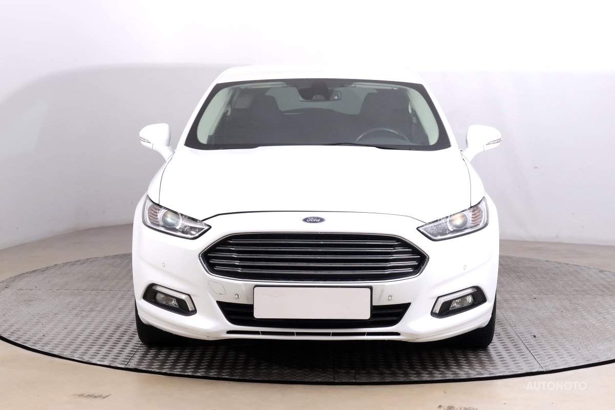 Ford Mondeo, 2019 - pohled č. 2