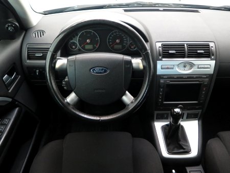 Ford Mondeo, 2004 - pohled č. 9