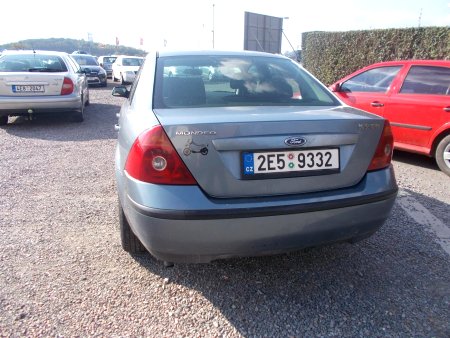Ford Mondeo, 2001 - pohled č. 3