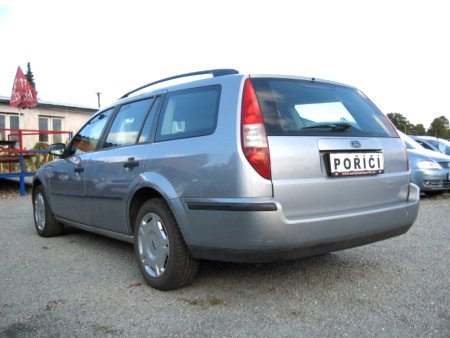 Ford Mondeo, 2004 - pohled č. 4