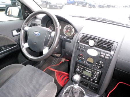 Ford Mondeo, 2002 - pohled č. 11