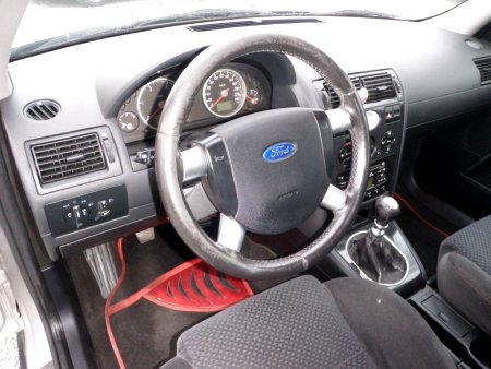 Ford Mondeo, 2002 - pohled č. 9