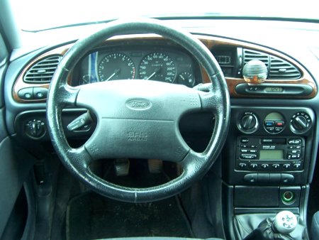 Ford Mondeo, 1998 - pohled č. 10