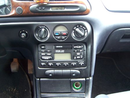 Ford Mondeo, 1998 - pohled č. 12