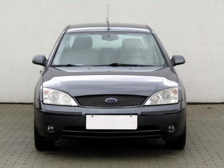 Ford Mondeo, 2001 - pohled č. 2