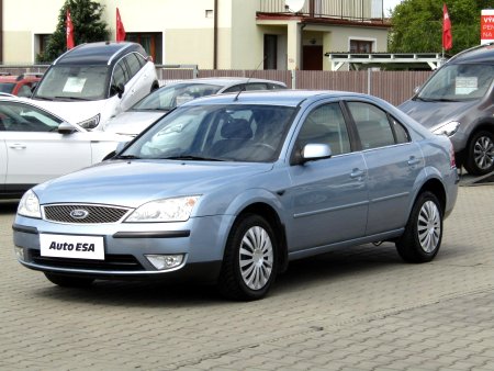 Ford Mondeo, 2004 - pohled č. 3