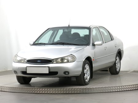 Ford Mondeo, 1998 - pohled č. 3