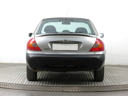 Ford Mondeo, 1998 - pohled č. 6