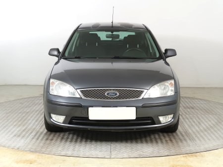 Ford Mondeo, 2004 - pohled č. 2