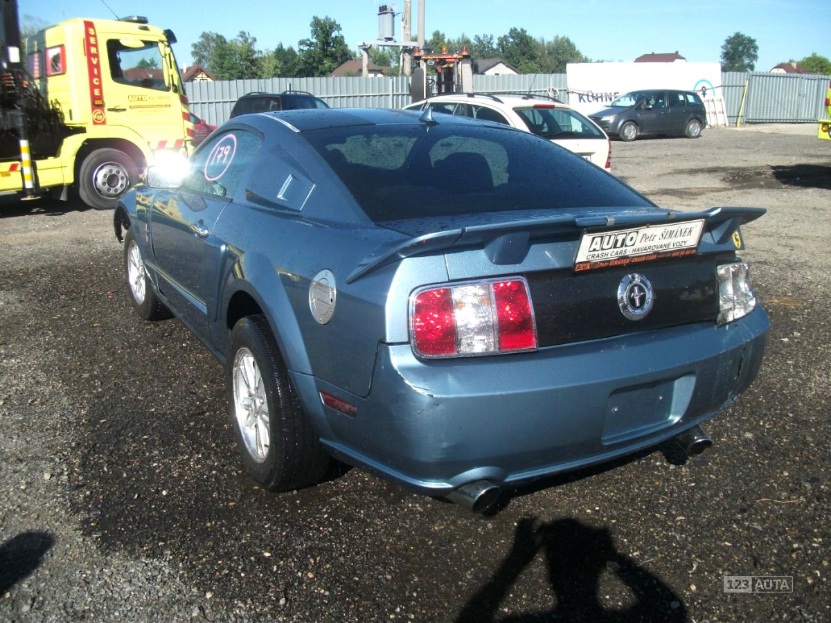 Ford Mustang, 2006 - pohled č. 2