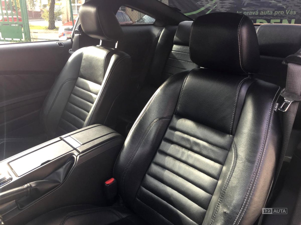 Ford Mustang, 2010 - pohled č. 11