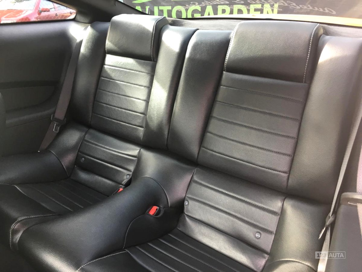 Ford Mustang, 2010 - pohled č. 12