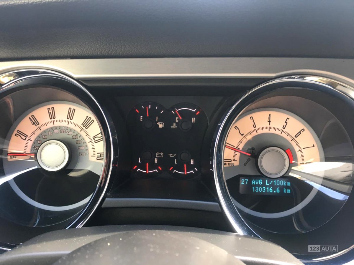 Ford Mustang, 2010 - pohled č. 23