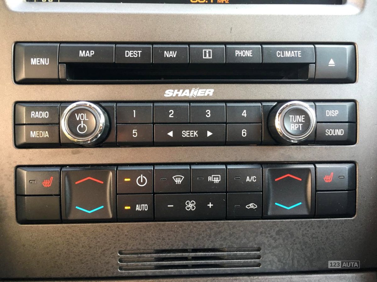 Ford Mustang, 2010 - pohled č. 28