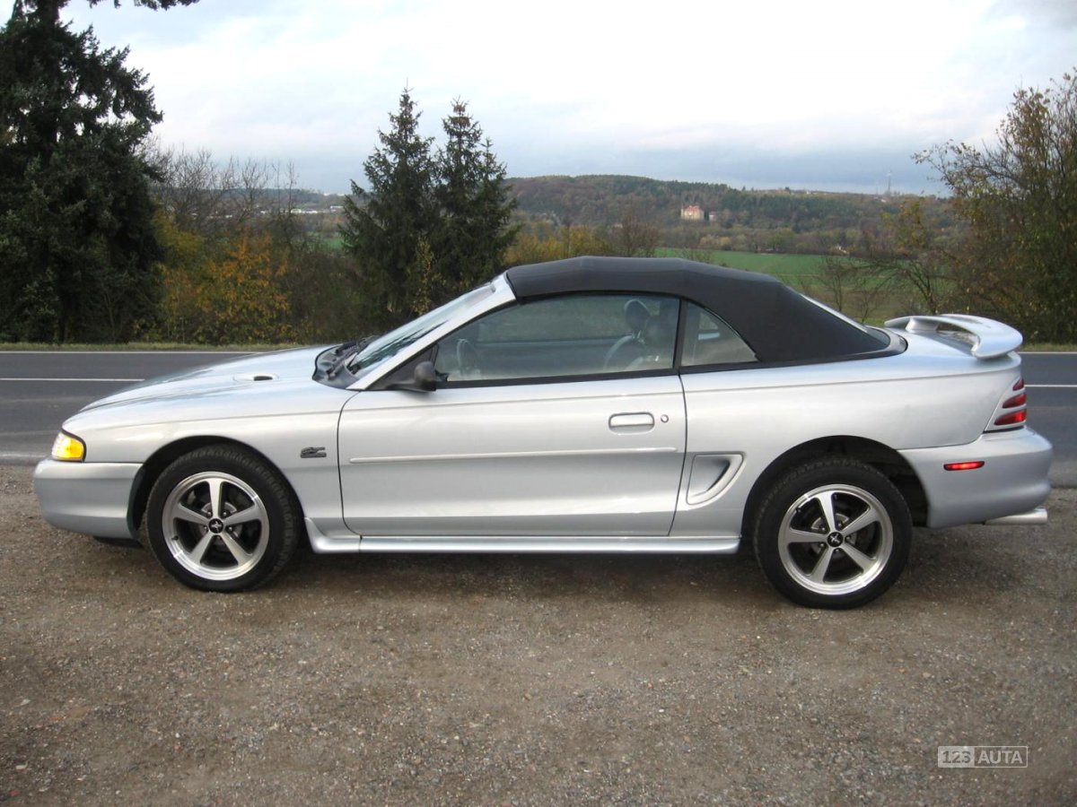 Ford Mustang, 1995 - pohled č. 2