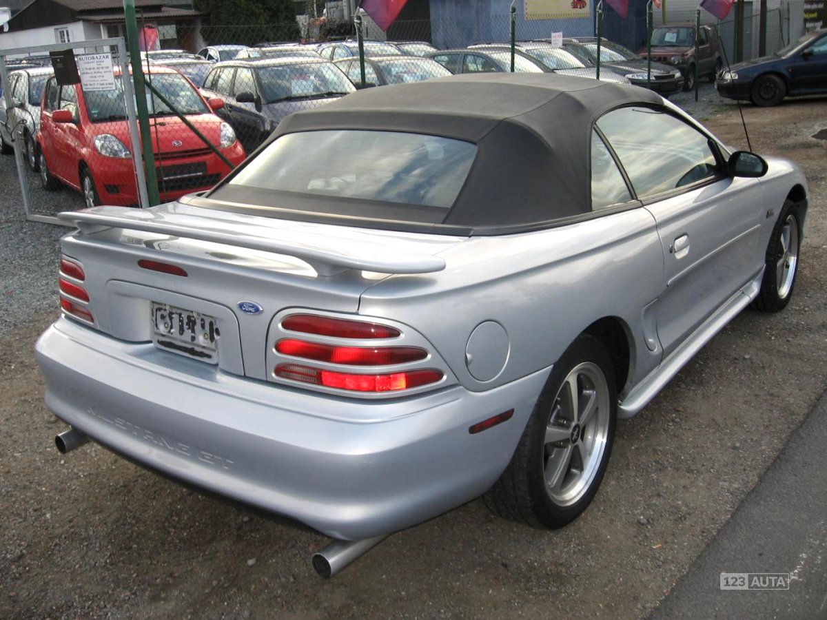 Ford Mustang, 1995 - pohled č. 5